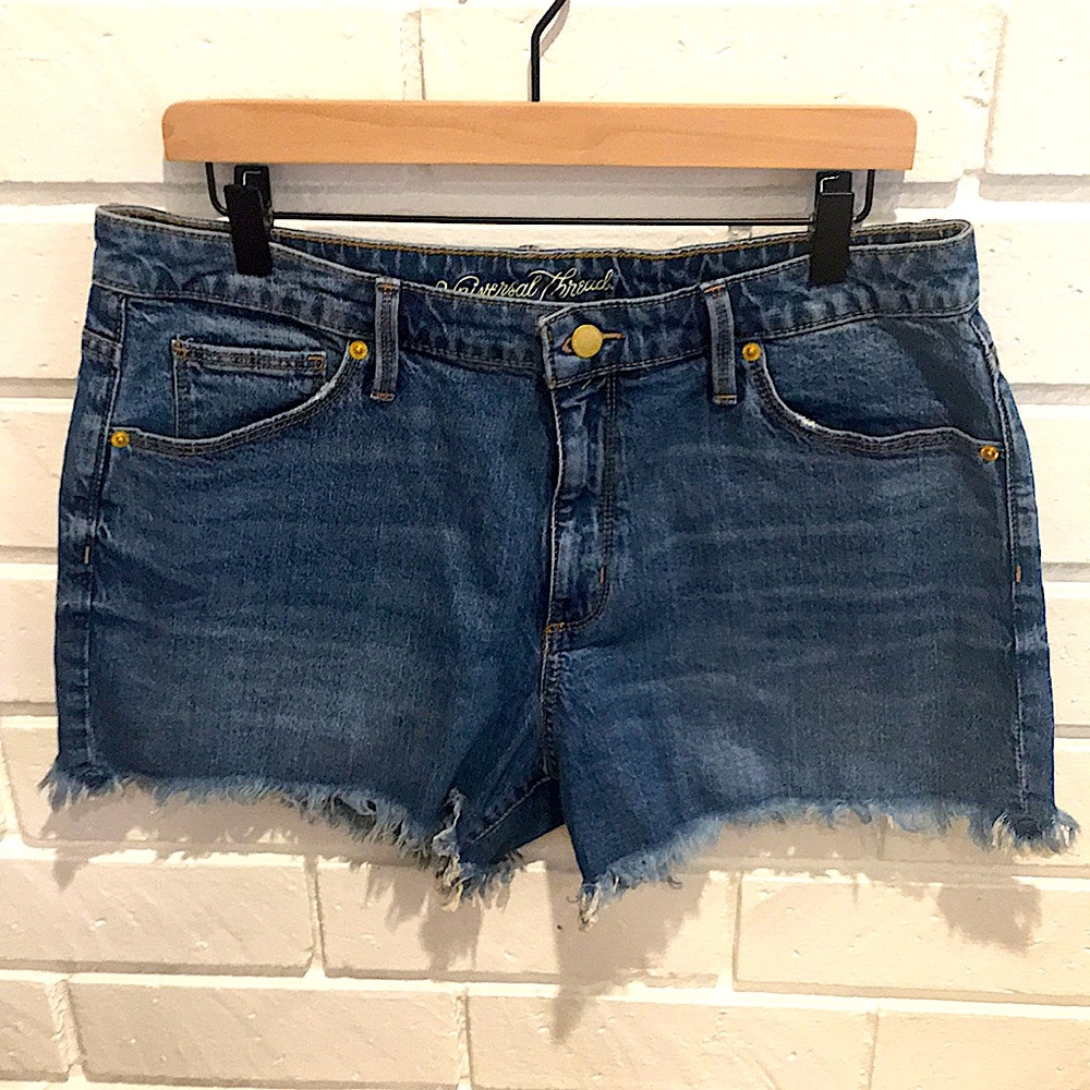 Universal Thread Cut-Off Jean Shorts 14/32R